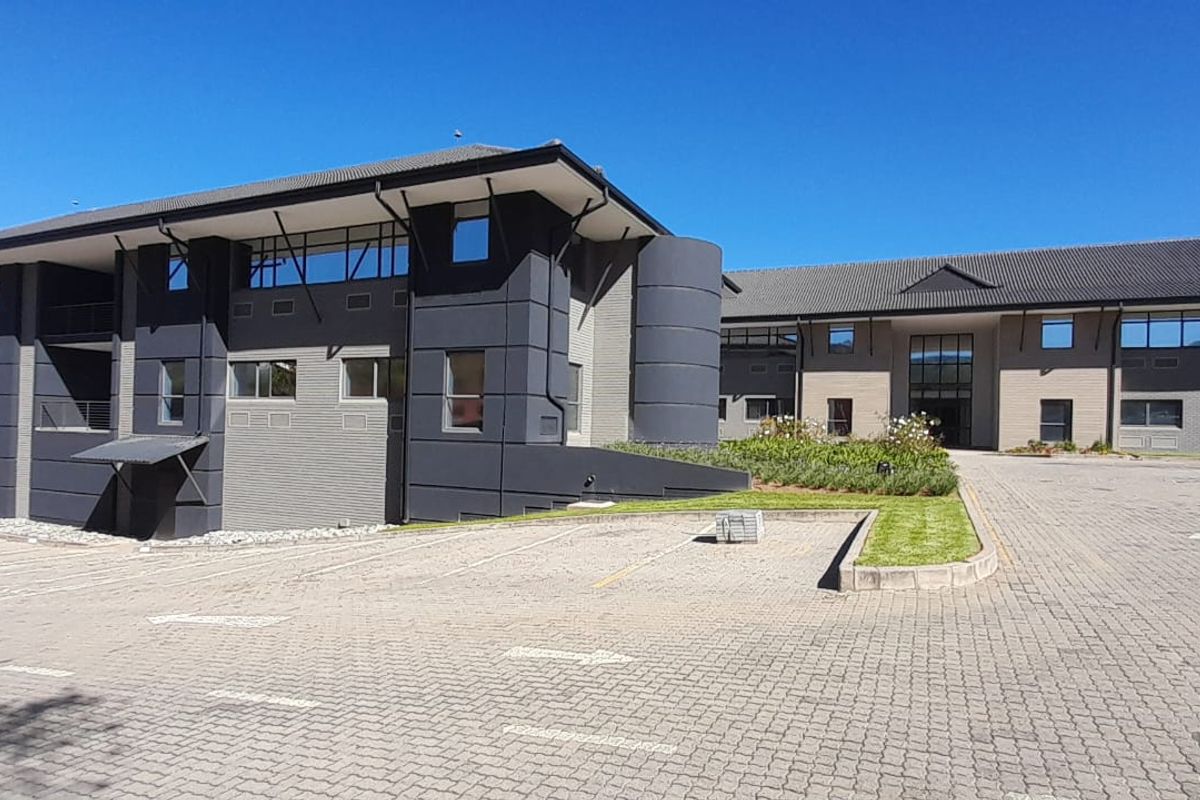 Premium Freestanding Corporate Headquarters For Sale: 3,949m2 Landmark Office Building in Waterfall - Photo 2