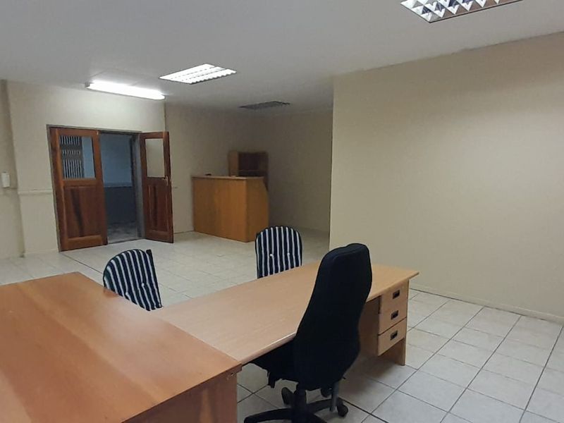 Affordable Office Space Above a Busy Retail Anchor, Wapadrand - Photo 7