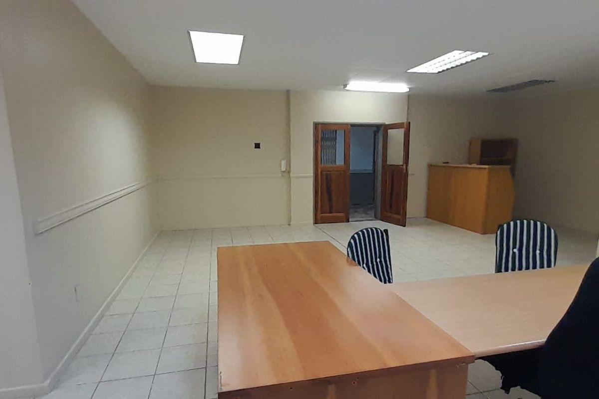 Affordable Office Space Above a Busy Retail Anchor, Wapadrand - Photo 5