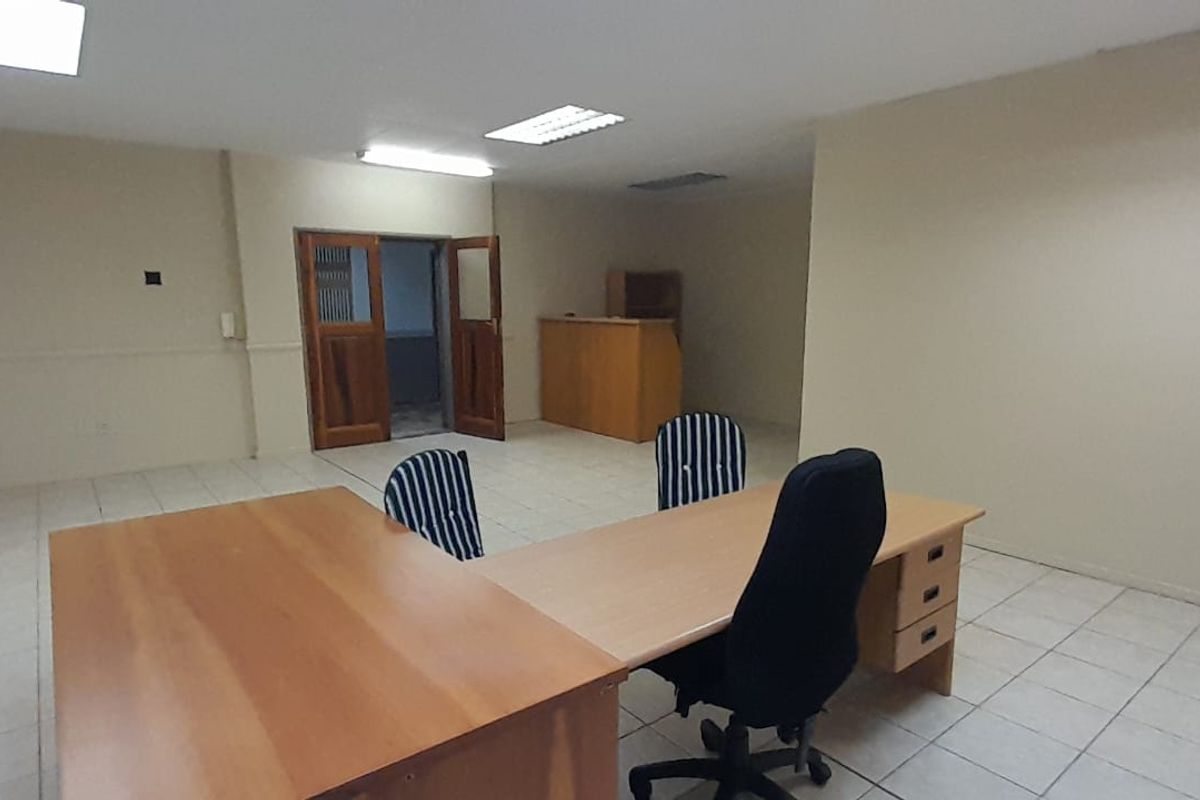 Affordable Office Space Above a Busy Retail Anchor, Wapadrand - Photo 4