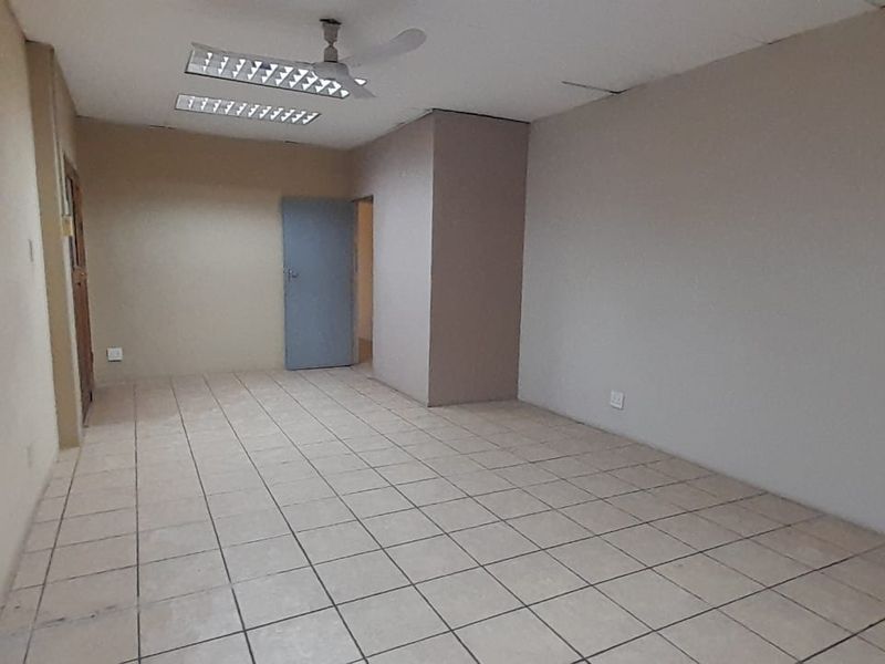 Functional First Floor Office with a Strong Pretoria East Address - Photo 8
