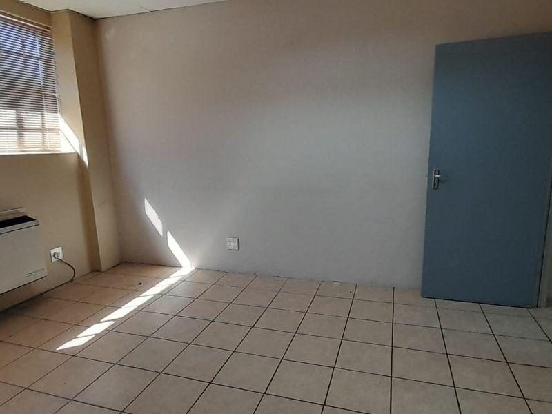 Functional First Floor Office with a Strong Pretoria East Address - Photo 6