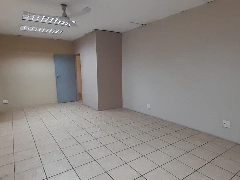 Functional First Floor Office with a Strong Pretoria East Address - Photo 4