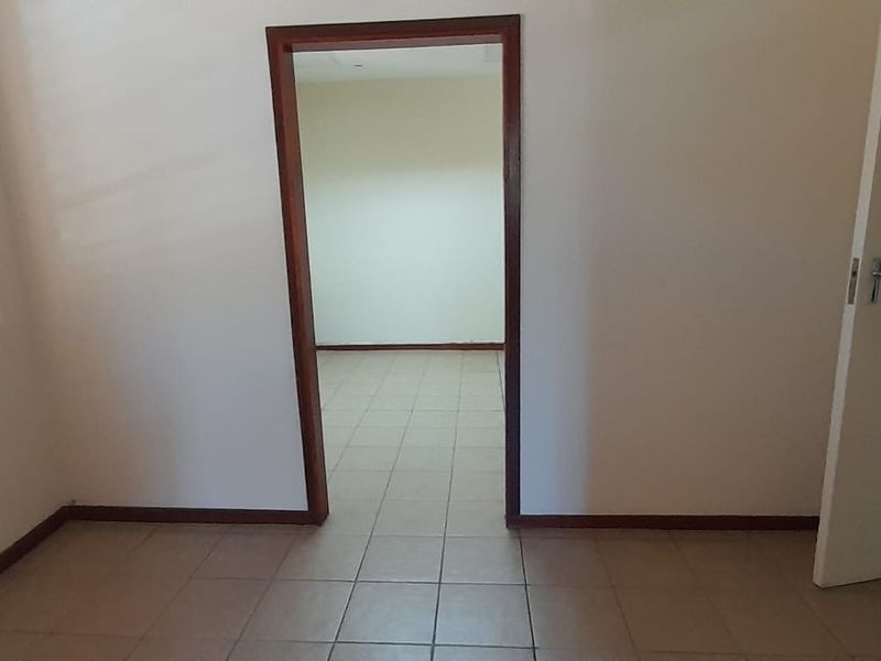 Well Positioned Office Space with a Practical Multi Office Layout, Wapadrand - Photo 10