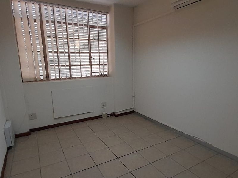 Well Positioned Office Space with a Practical Multi Office Layout, Wapadrand - Photo 5
