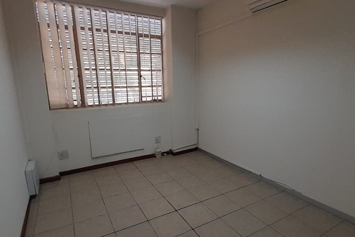 Well Positioned Office Space with a Practical Multi Office Layout, Wapadrand - Photo 5