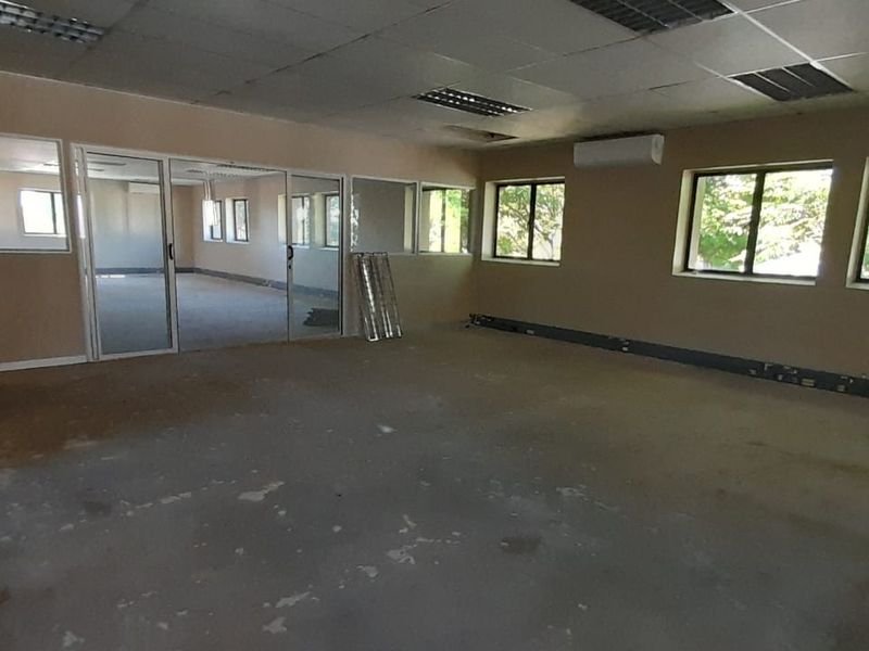 Professional First Floor Office in a Well Connected Business Park, Newlands - Photo 4