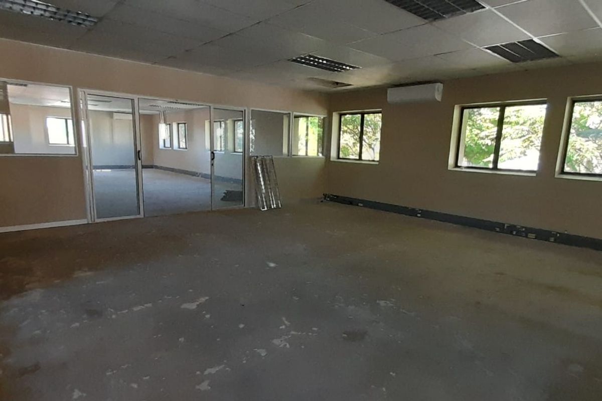 Professional First Floor Office in a Well Connected Business Park, Newlands - Photo 4