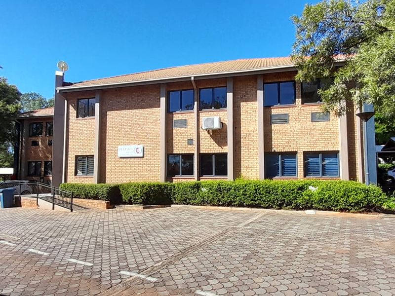 Professional First Floor Office in a Well Connected Business Park, Newlands - Photo 2