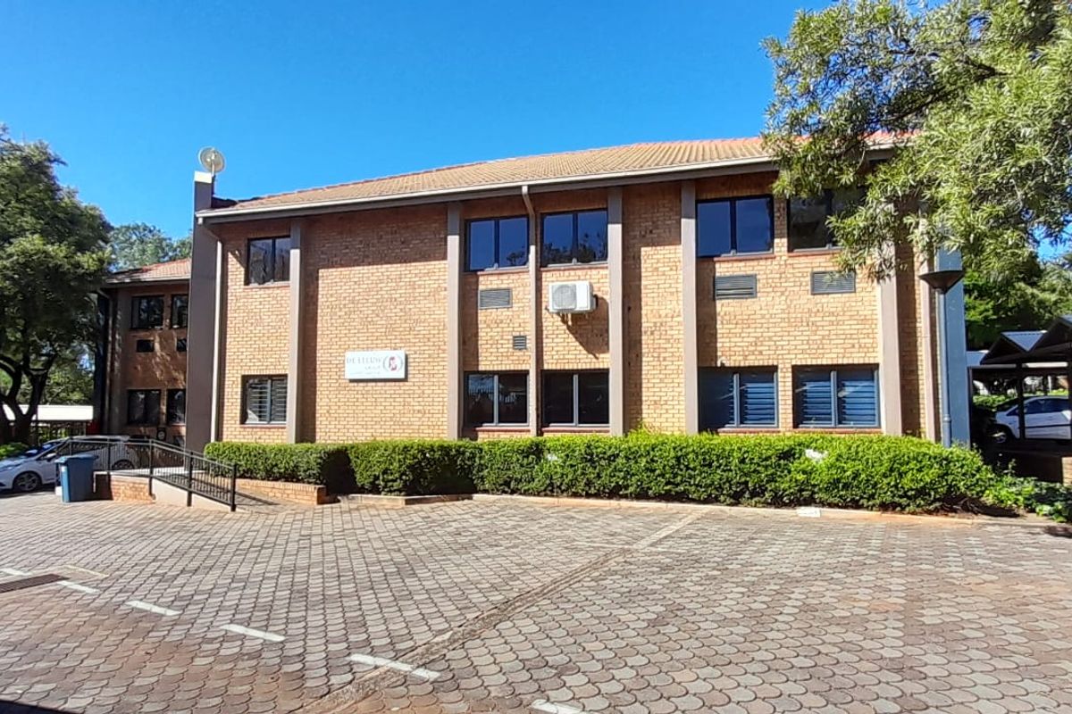 Professional First Floor Office in a Well Connected Business Park, Newlands - Photo 2