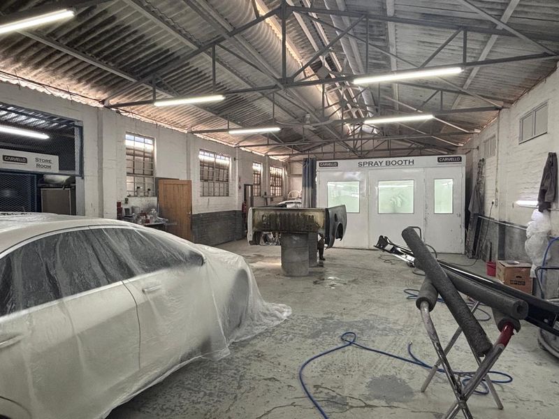 340sqm Workshop for rent in Pmb Central CBD for R20000-00 per month plus Vat - Photo 4