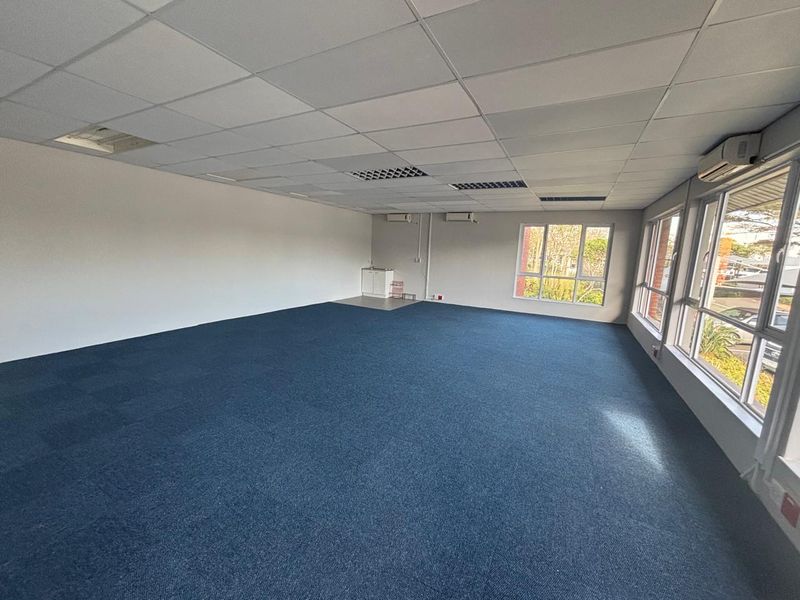 101sqm Office for rent in Hilton at R16895-00 per month plus Vat - Photo 3