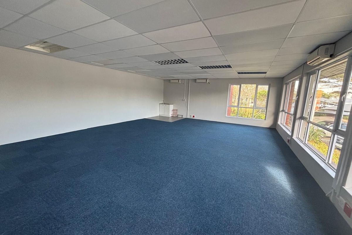 101sqm Office for rent in Hilton at R16895-00 per month plus Vat - Photo 3