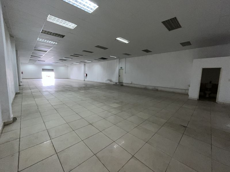 Prime Retail Opportunity – 365m2 Space Available To Let - Photo 4