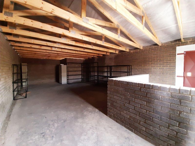 Commercial property for sale in Sasolburg industrial area - Photo 4