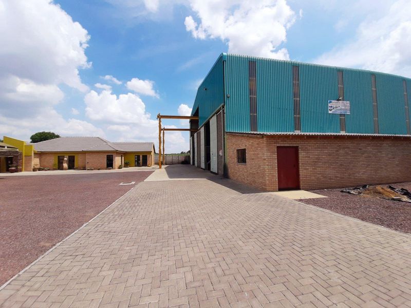 Commercial property for sale in Sasolburg industrial area - Photo 5