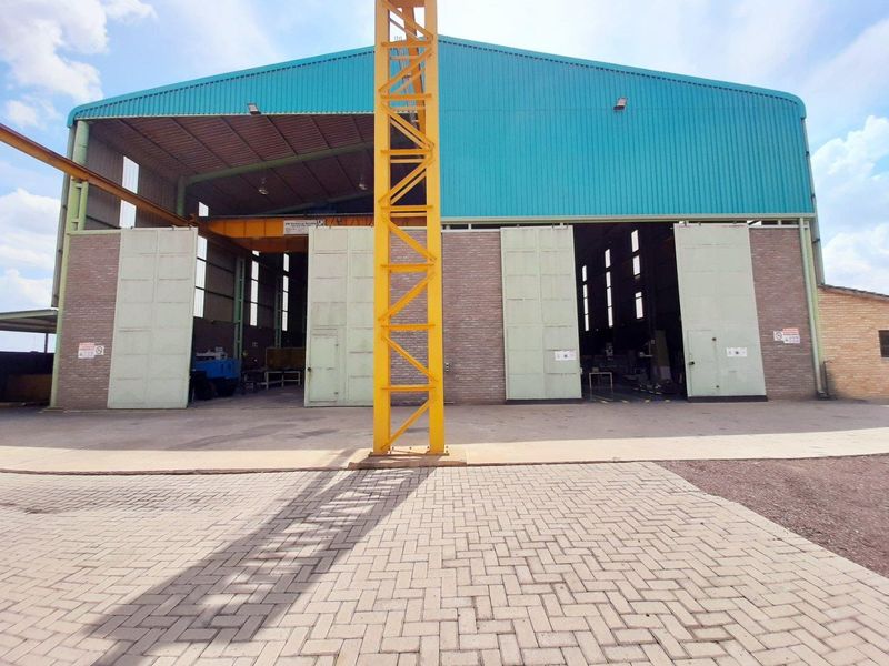 Commercial property for sale in Sasolburg industrial area - Photo 1