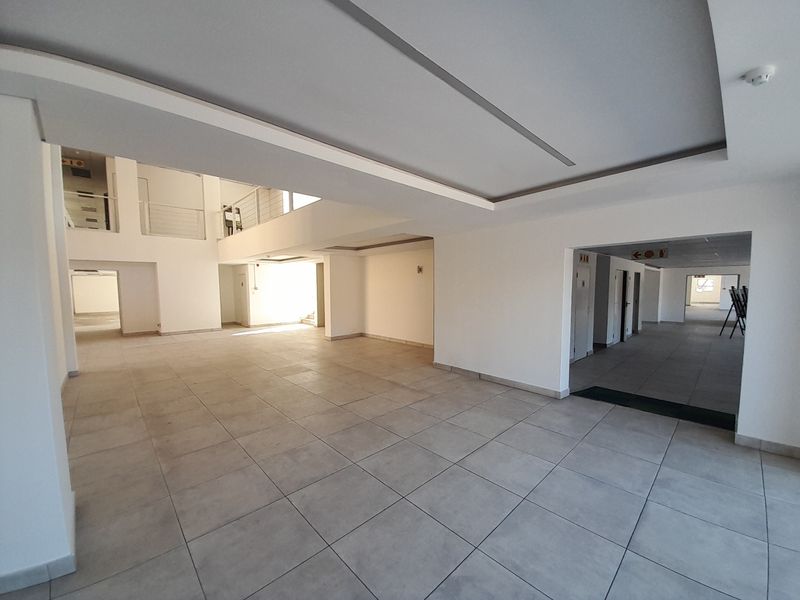 Rare Large Scale Office Opportunity with Storage Capability in Midrand - Photo 6