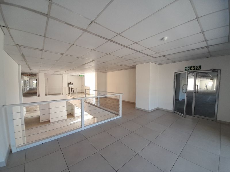 Rare Large Scale Office Opportunity with Storage Capability in Midrand - Photo 3