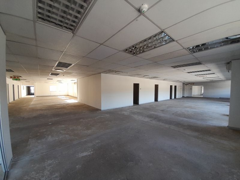 Rare Large Scale Office Opportunity with Storage Capability in Midrand - Photo 9