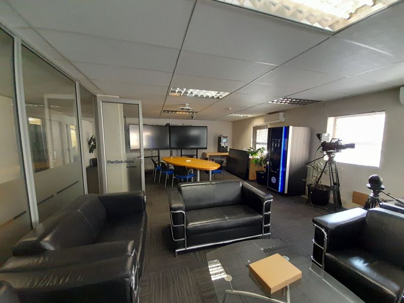 Rare Large Scale Office Opportunity with Storage Capability in Midrand - Photo 4