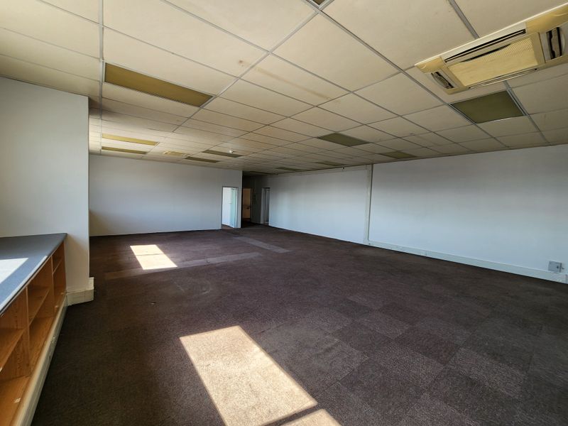 Prime 332m2 Industrial Warehouse To Let at The Tannery Industrial Park - Photo 9