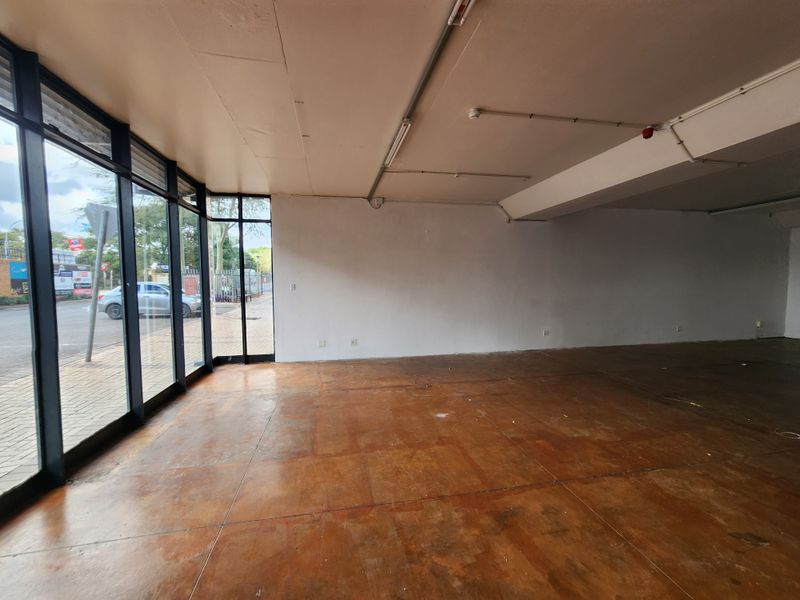 Prime 269m2 Ground Floor Retail Space To Let in  Metro Lifestyle, Montana - Photo 5