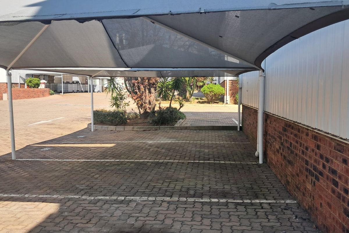 1550 Warehouse with Office space in Midrand - Photo 5