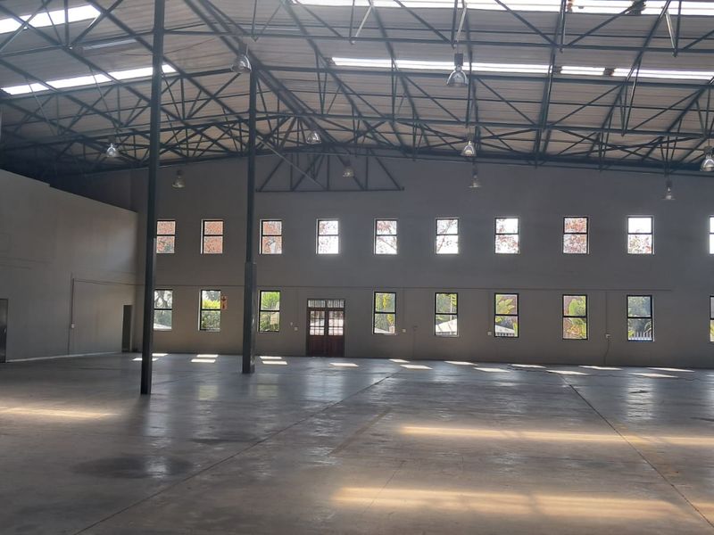 1550 Warehouse with Office space in Midrand - Photo 3