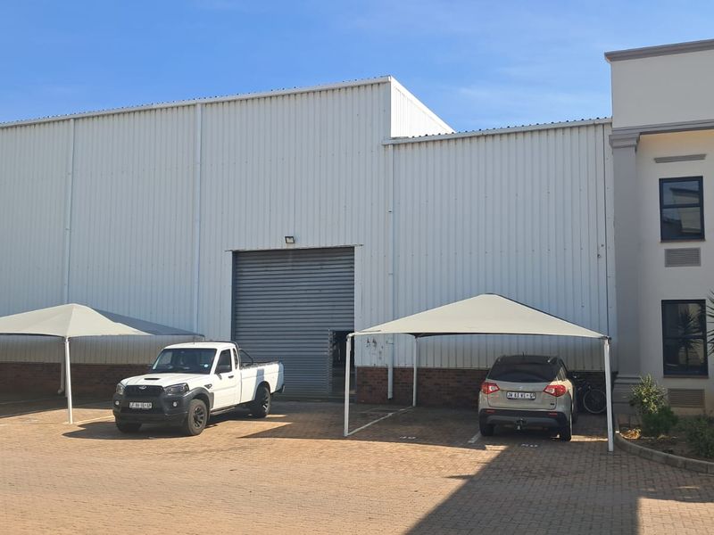 1550 Warehouse with Office space in Midrand - Photo 2