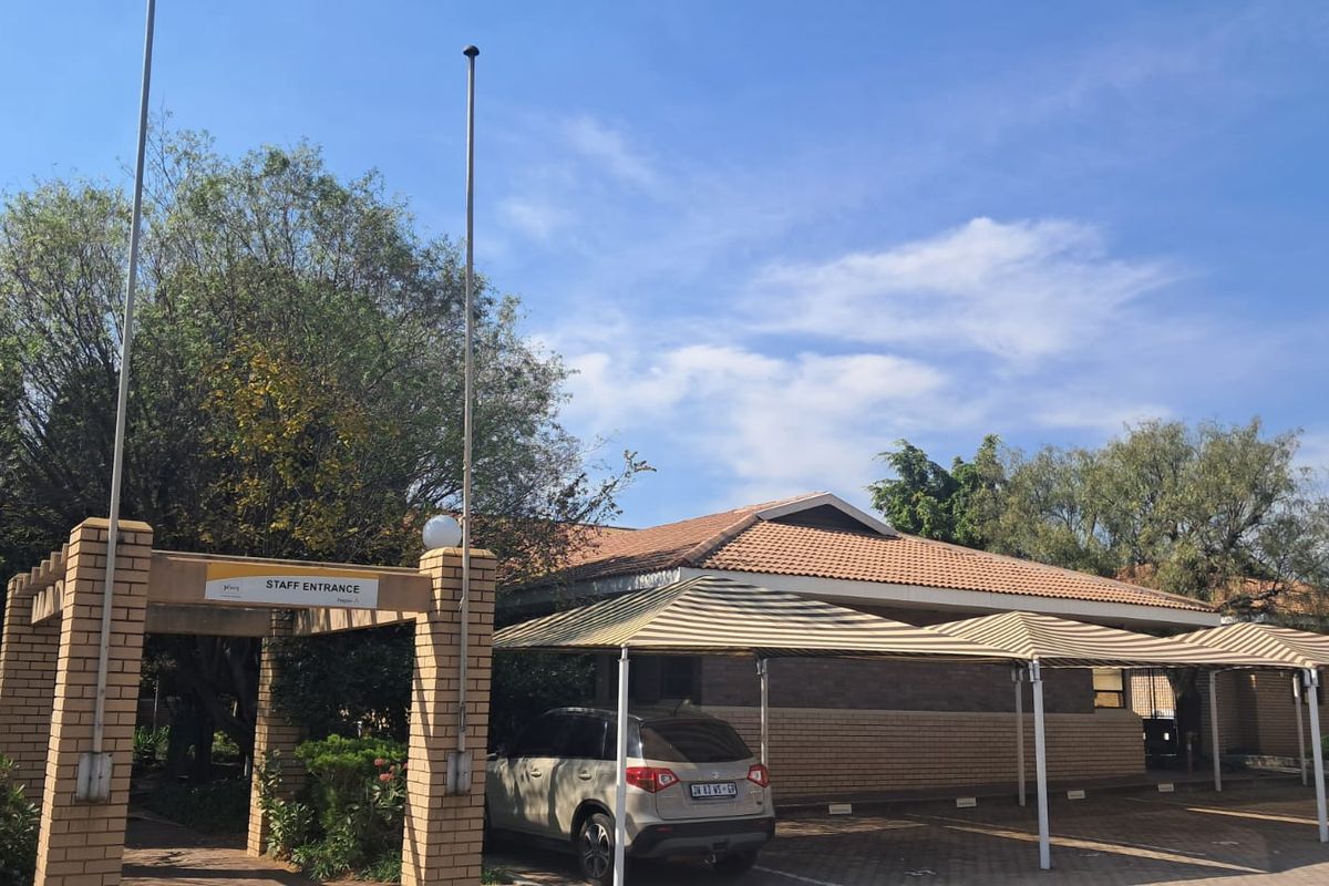 2565 Office space for sale in Midrand - Photo 2