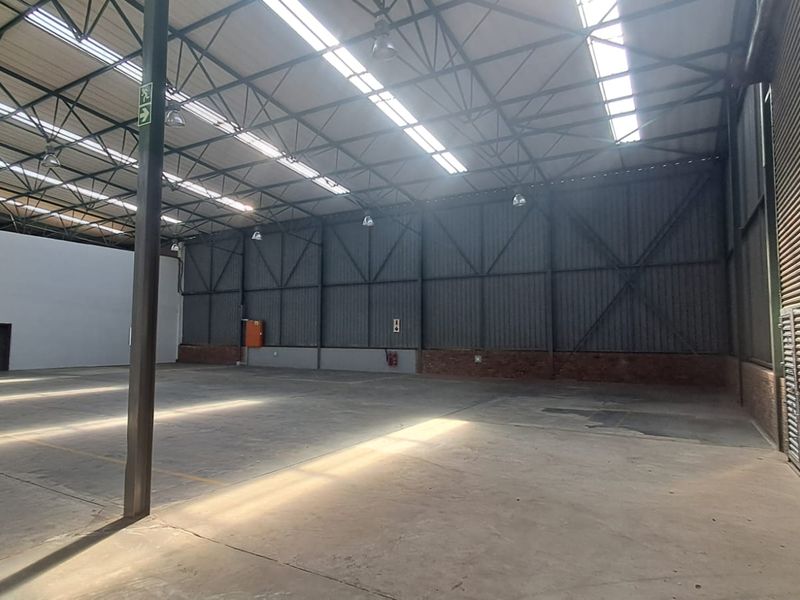 1560 Warehouse with Office space in Midrand - Photo 5