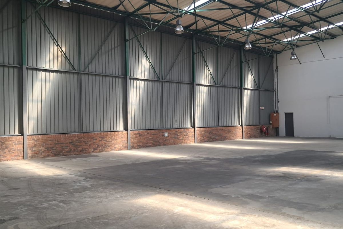 1560 Warehouse with Office space in Midrand - Photo 3