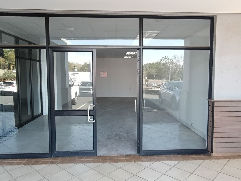 Shop or consulting rooms in Atterbury Boulevard - Photo 4