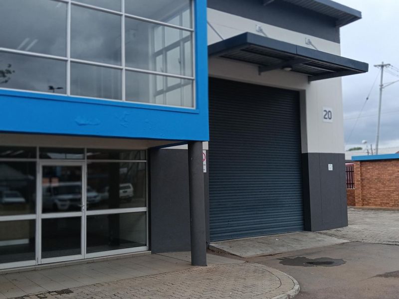 Factory/warehouse/workshop to let - Photo 1