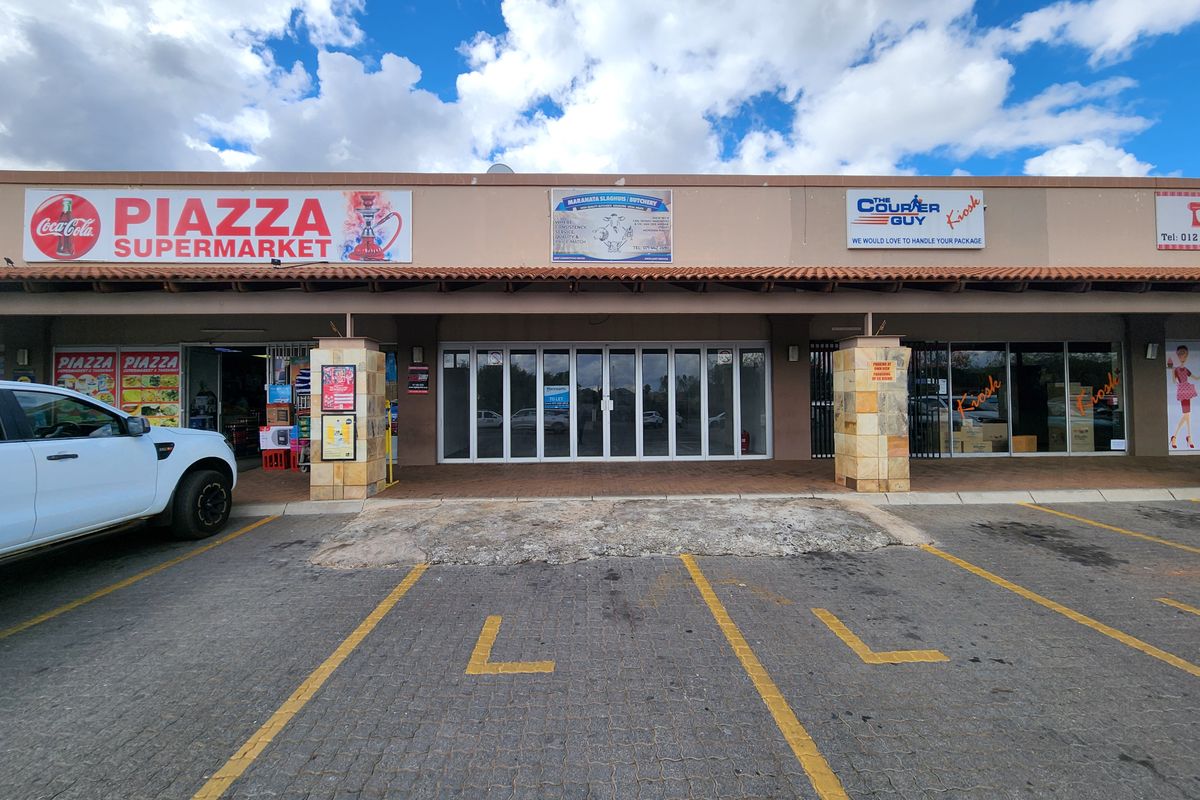 Prime 136m2 Ground Floor High Exposure Retail Space To Let in Montana - Photo 2