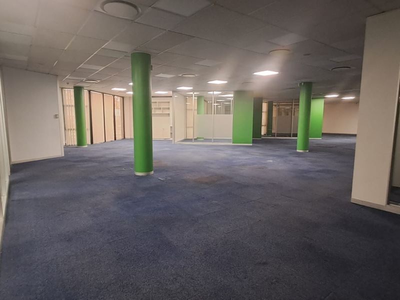 7892m2 Office and Warehouse complex in Midrand - Photo 7