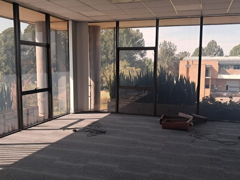 7892m2 Office and Warehouse complex in Midrand - Photo 9
