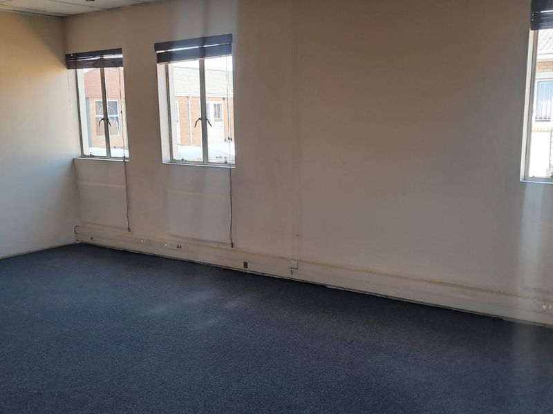 261m2 Office to let in Midrand - Photo 7