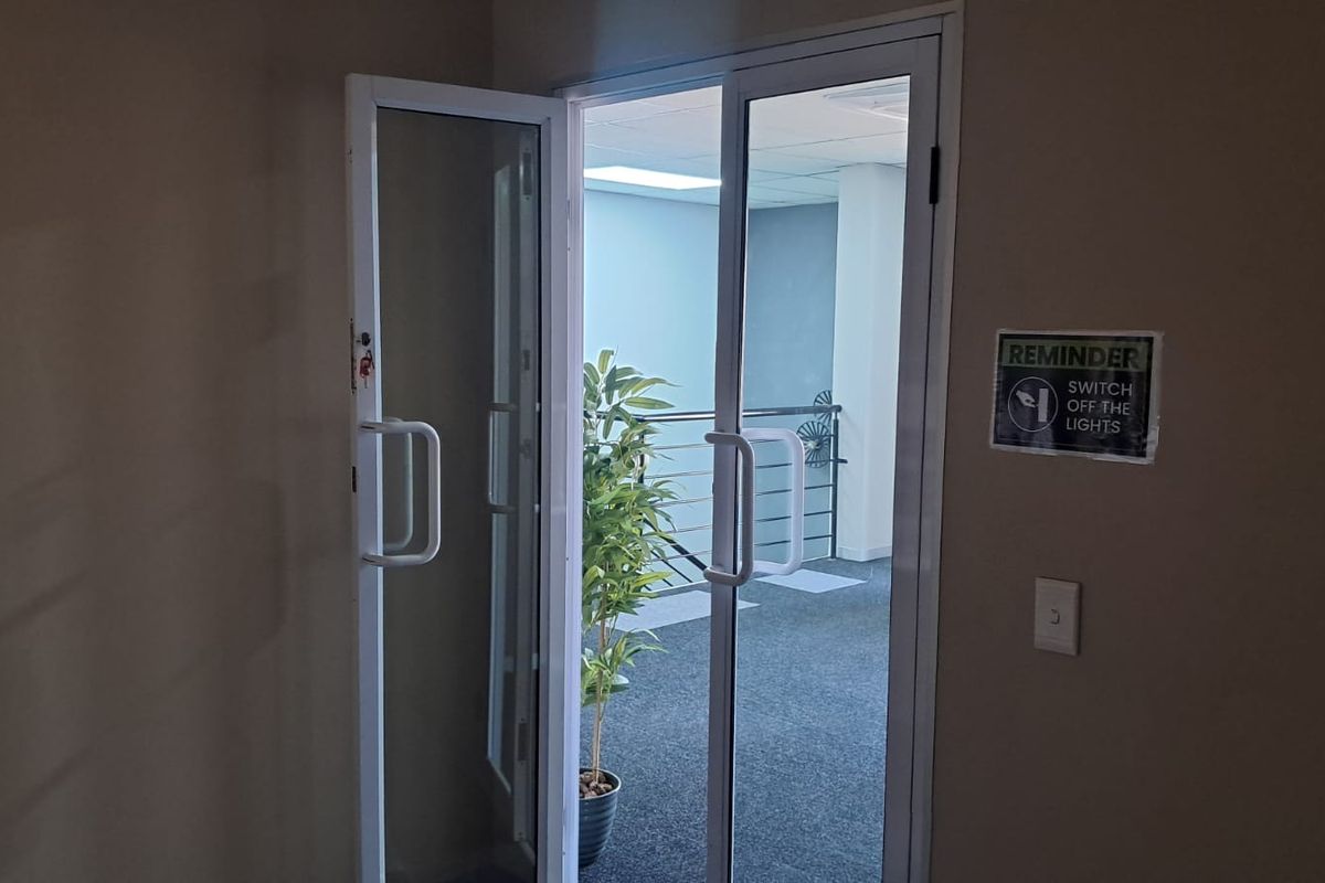 261m2 Office to let in Midrand - Photo 5