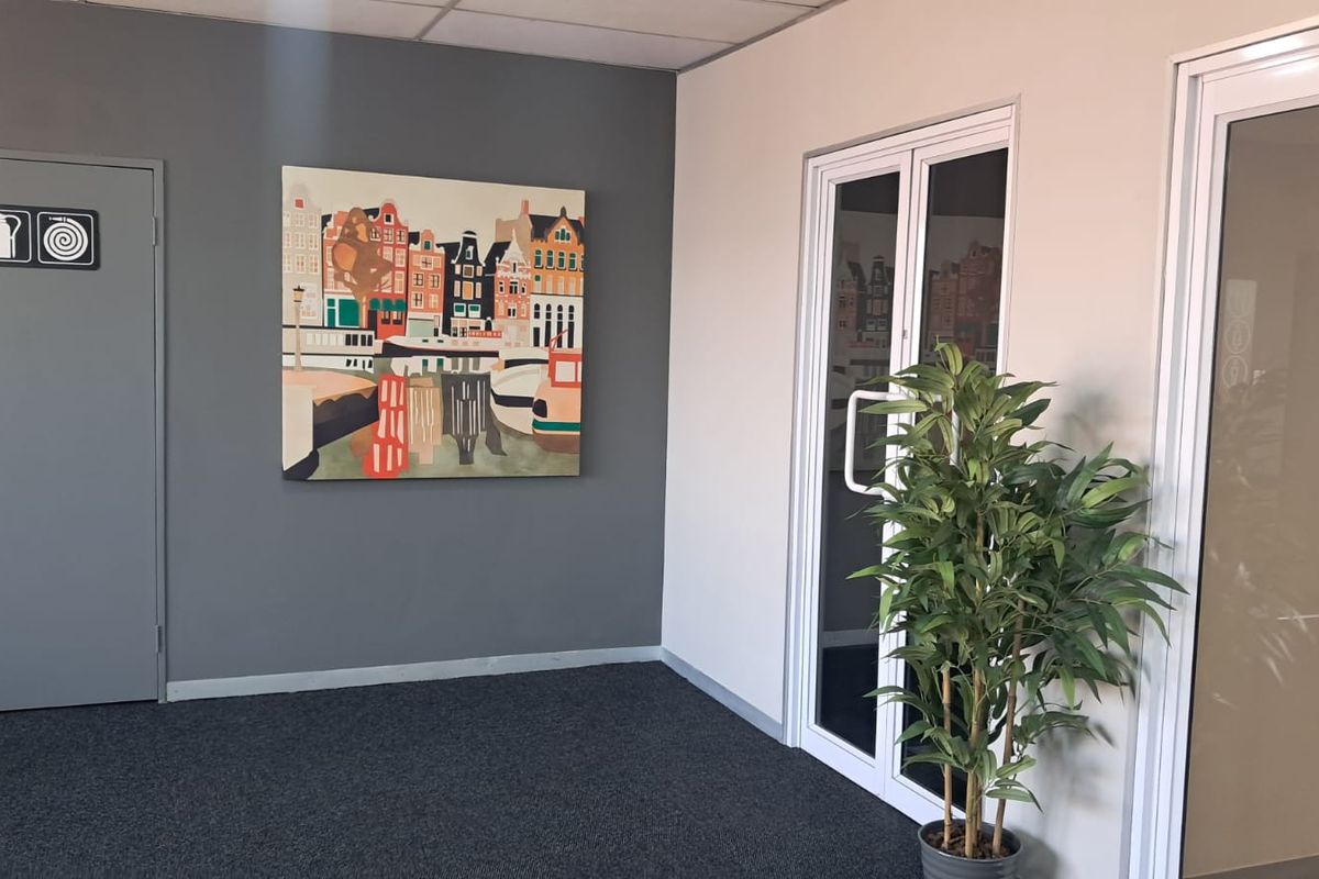 261m2 Office to let in Midrand - Photo 4
