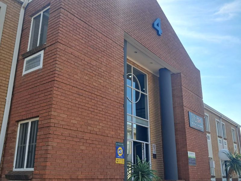 261m2 Office to let in Midrand - Photo 2