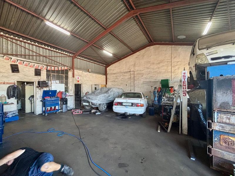 Investment opportunity - 243sqm Mini Factory for sale at R1,2 million plus Vat - Photo 6