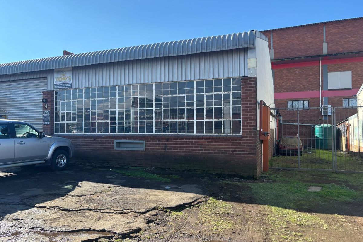 Investment opportunity - 243sqm Mini Factory for sale at R1,2 million plus Vat - Photo 4