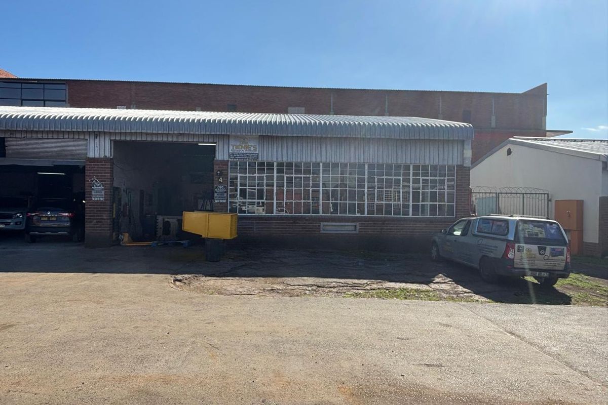 Investment opportunity - 243sqm Mini Factory for sale at R1,2 million plus Vat - Photo 2