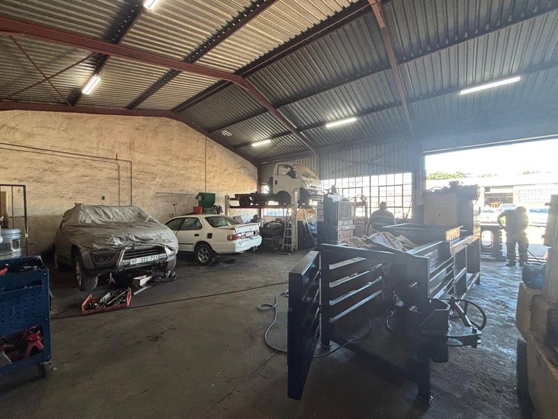 Investment opportunity - 243sqm Mini Factory for sale at R1,2 million plus Vat - Photo 5