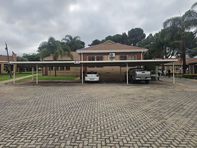 TO LET- Medium Office Space 335 sqm Centurion - Photo 5