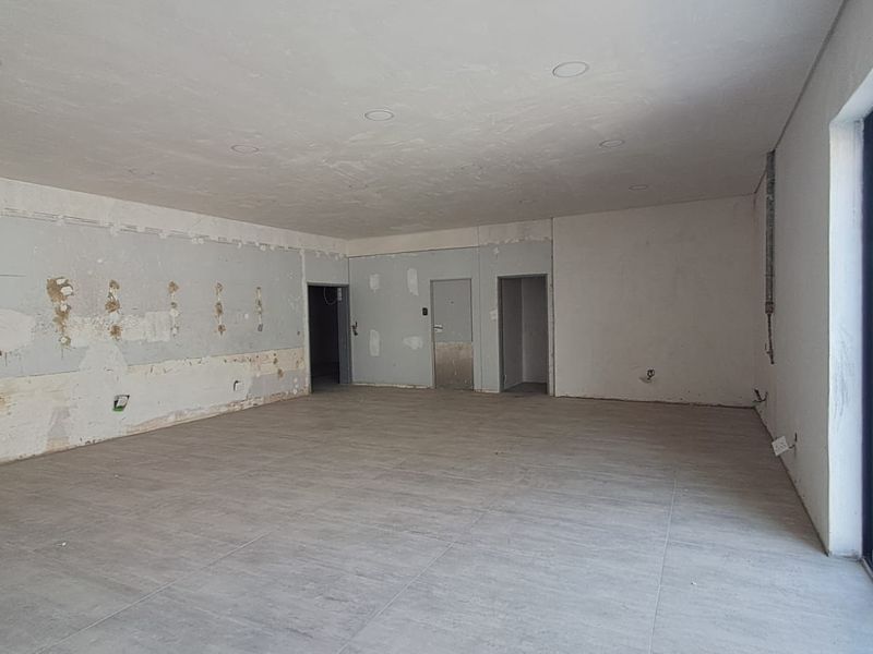 200m2 Retail space TO LET in Waterkloof Ridge - Photo 9