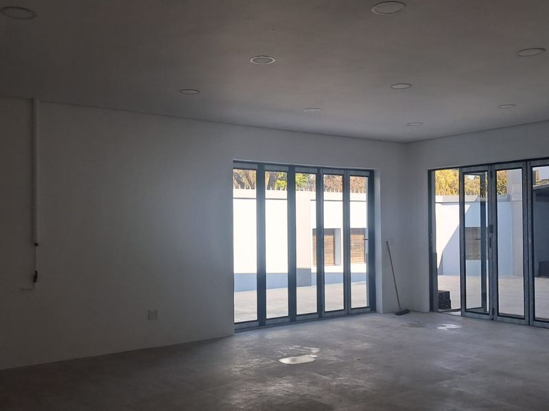 1m2 Retail space TO LET in Waterkloof Ridge - Photo 4