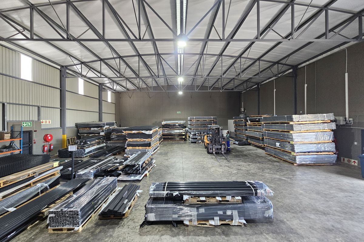 TO LET- WAREHOUE WITH YARD SPACE - CENTURION WEST - Photo 2